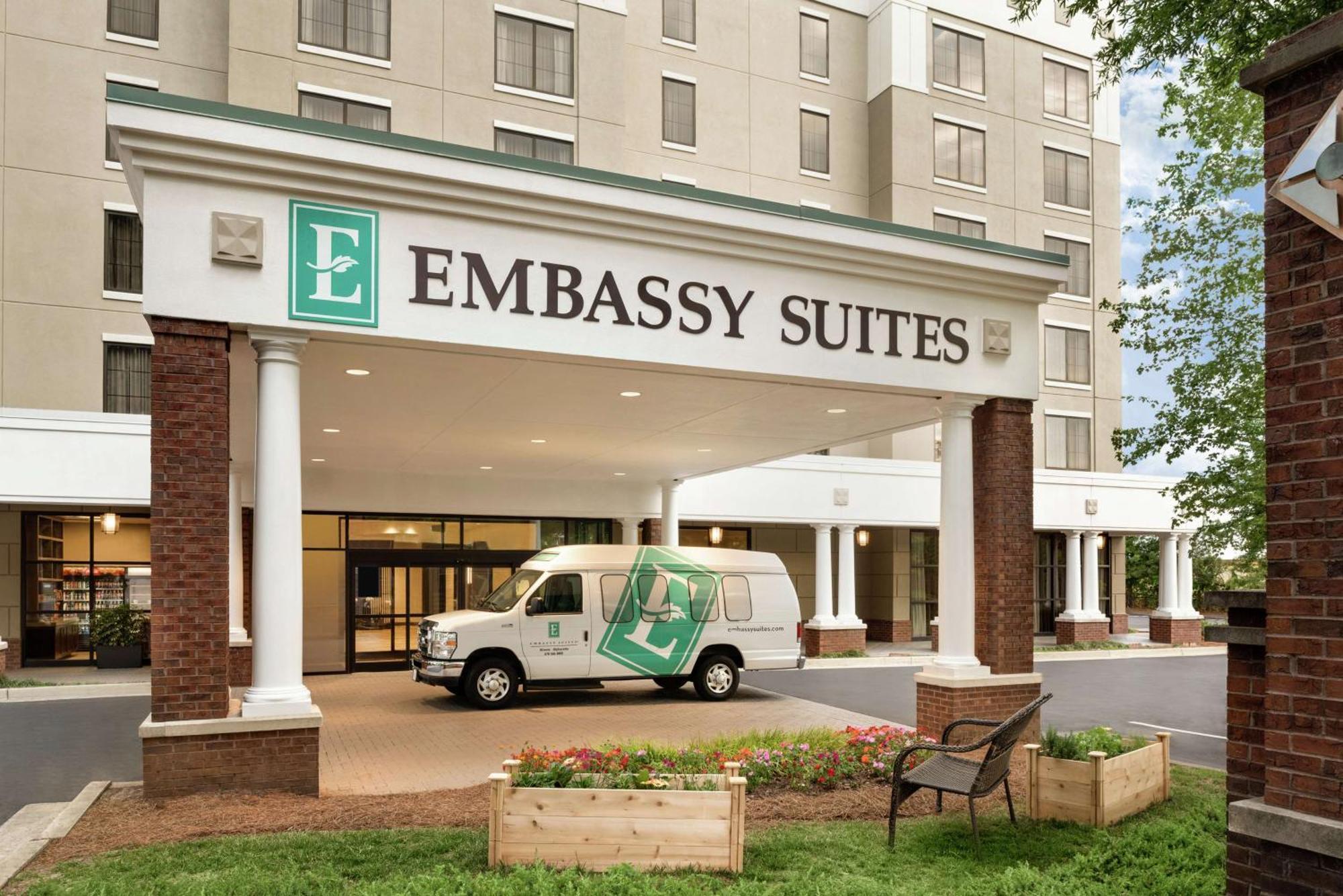 Embassy Suites By Hilton Atlanta Alpharetta Exterior photo